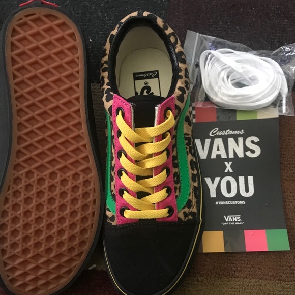 Vans - Picture 3 of 3